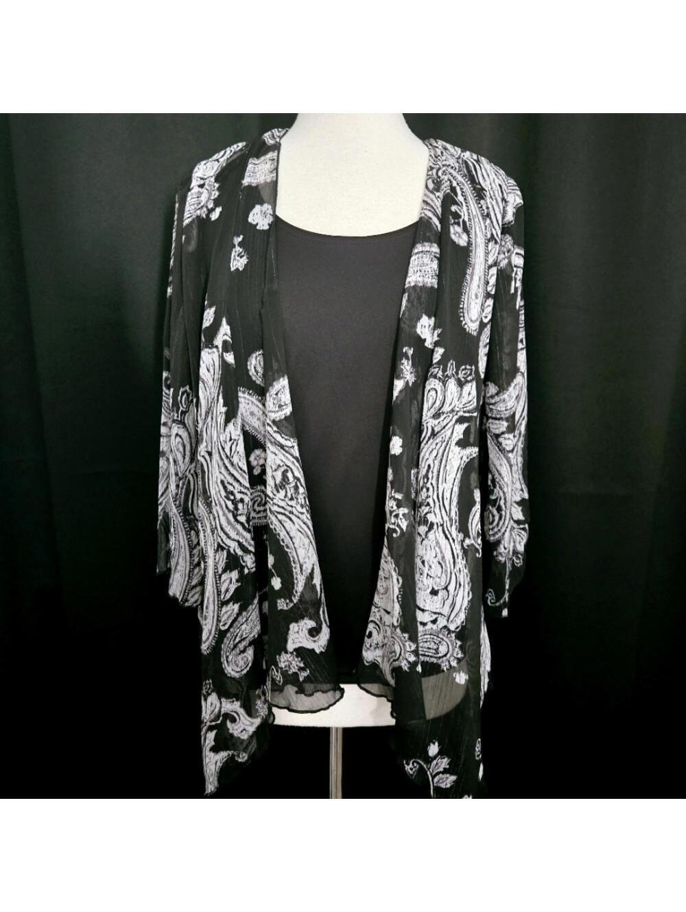 Sara Michelle Black and White Paisley Blouse Size Medium